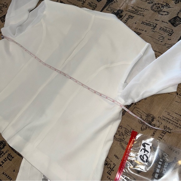 Torrid NWT! Ivory Georgt Cloud Dancer Cardigan Crepe Sleeve Blazer Size 2 - Picture 13 of 14